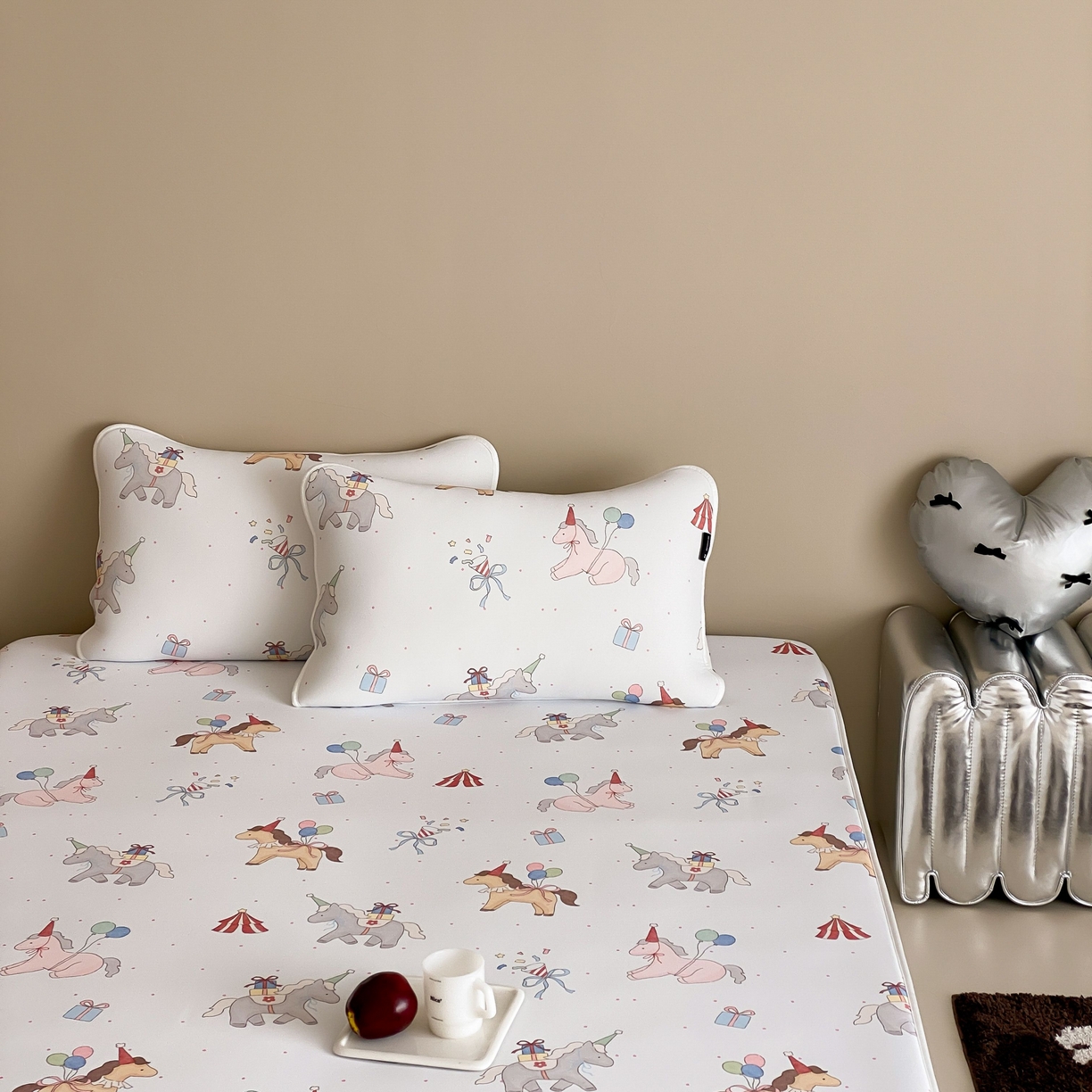 91家纺网 家纺一手货源 找家纺 （总）三味舒屋 2026新款【甜梦派对】印花凉感丝软凉席凉垫（床笠款）