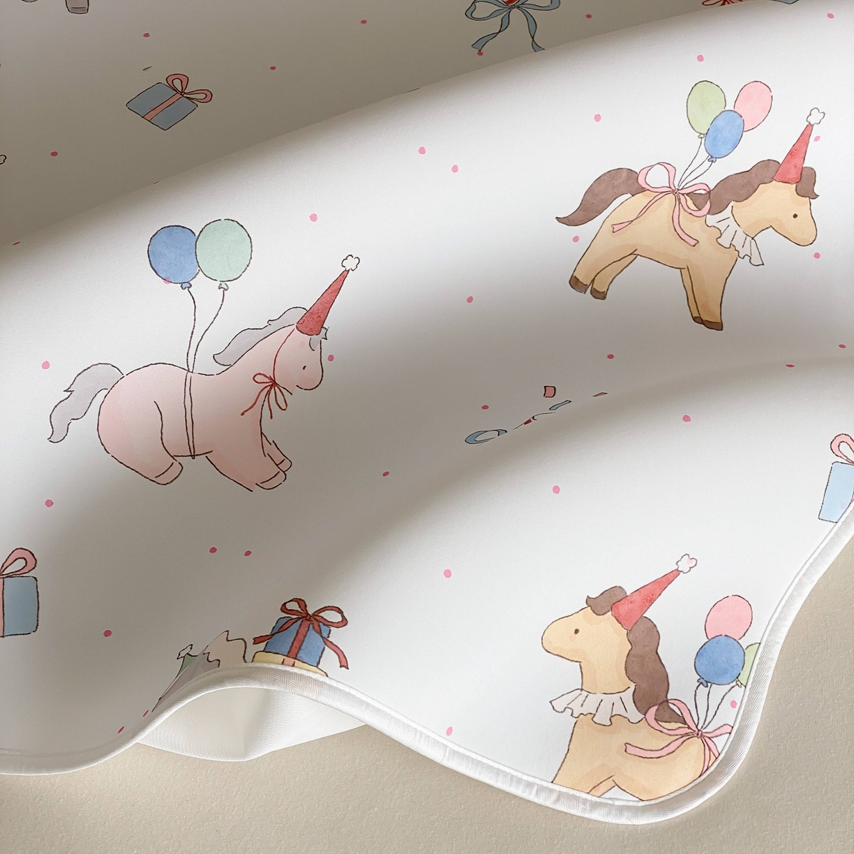 91家纺网 家纺一手货源 找家纺 （总）三味舒屋 2026新款【甜梦派对】印花凉感丝软凉席凉垫（床笠款）