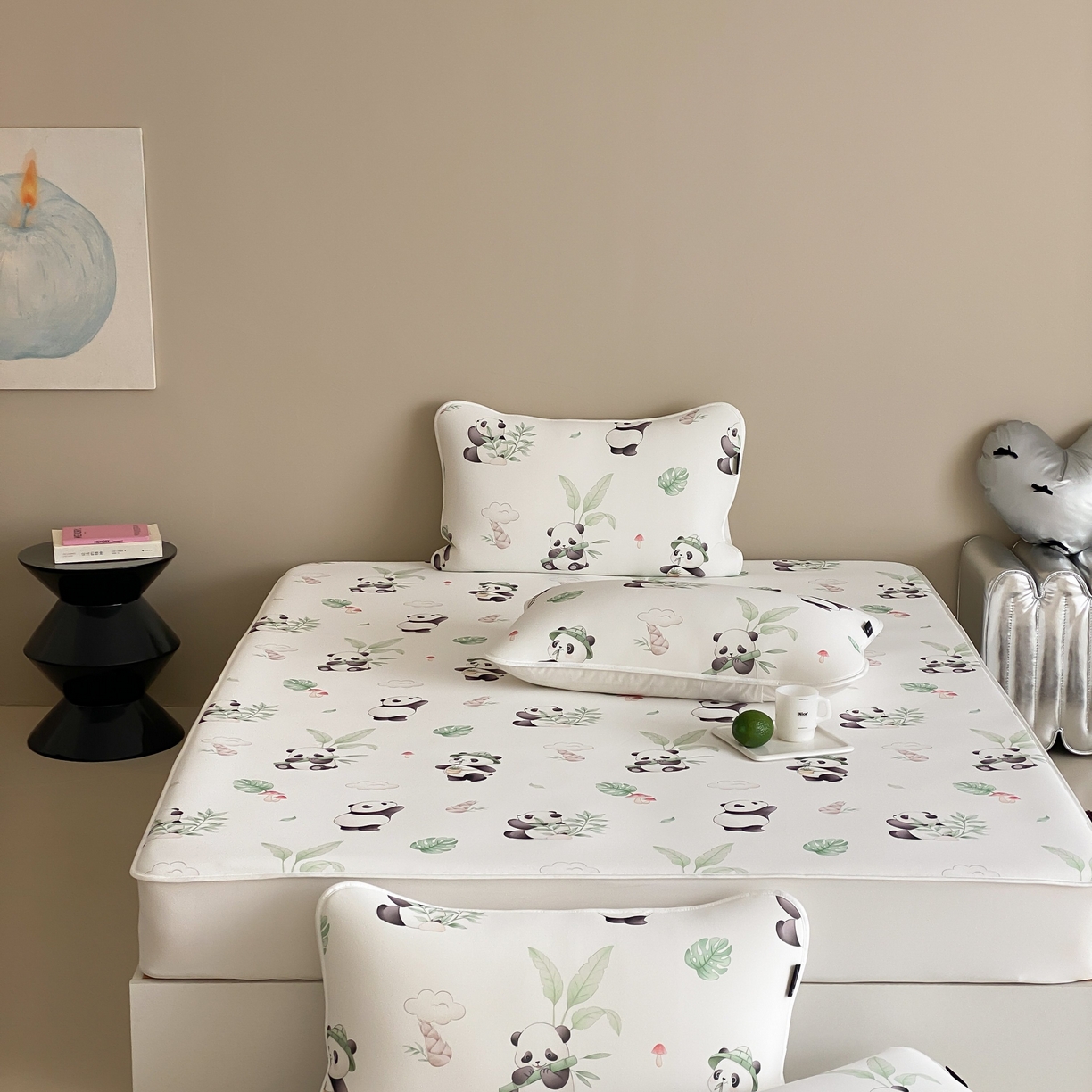 91家纺网 家纺一手货源 找家纺 三味舒屋 2026新款【甜梦派对】印花凉感丝软凉席凉垫（床笠款） 熊猫滚滚