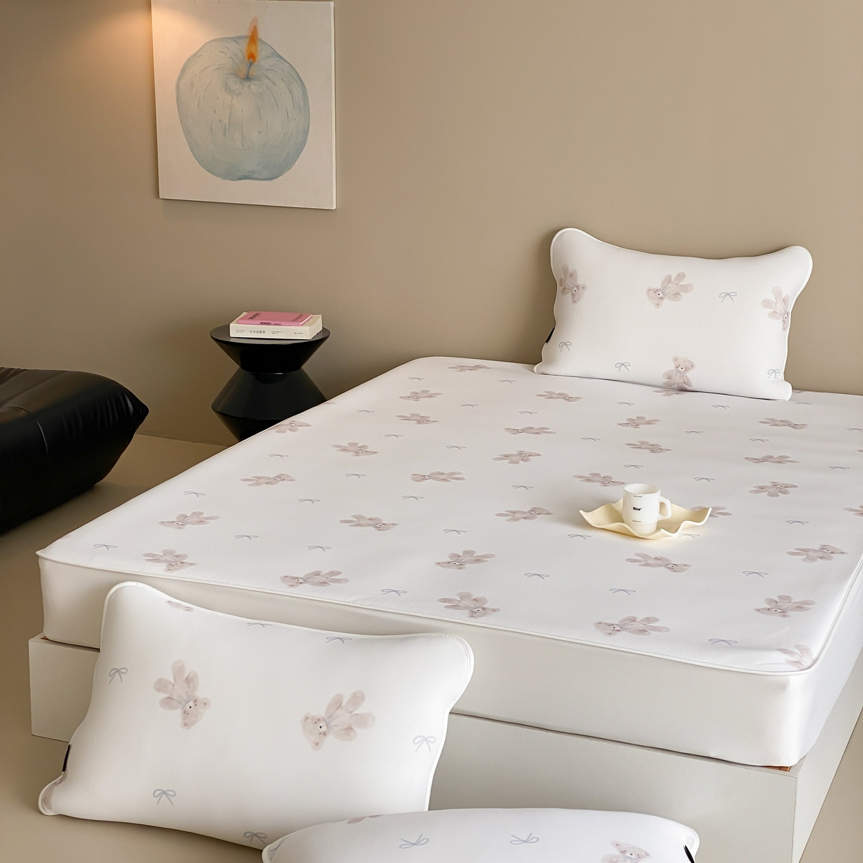 91家纺网 家纺一手货源 找家纺 三味舒屋 2026新款【甜梦派对】印花凉感丝软凉席凉垫（床笠款） 晚安小熊