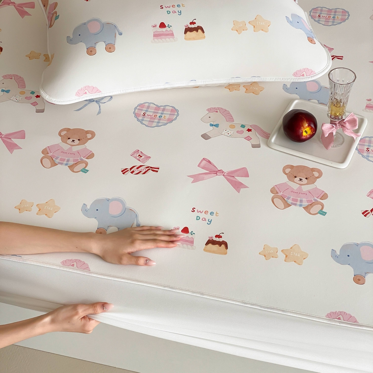 91家纺网 家纺一手货源 找家纺 三味舒屋 2026新款【甜梦派对】印花凉感丝软凉席凉垫（床笠款） 甜心公主