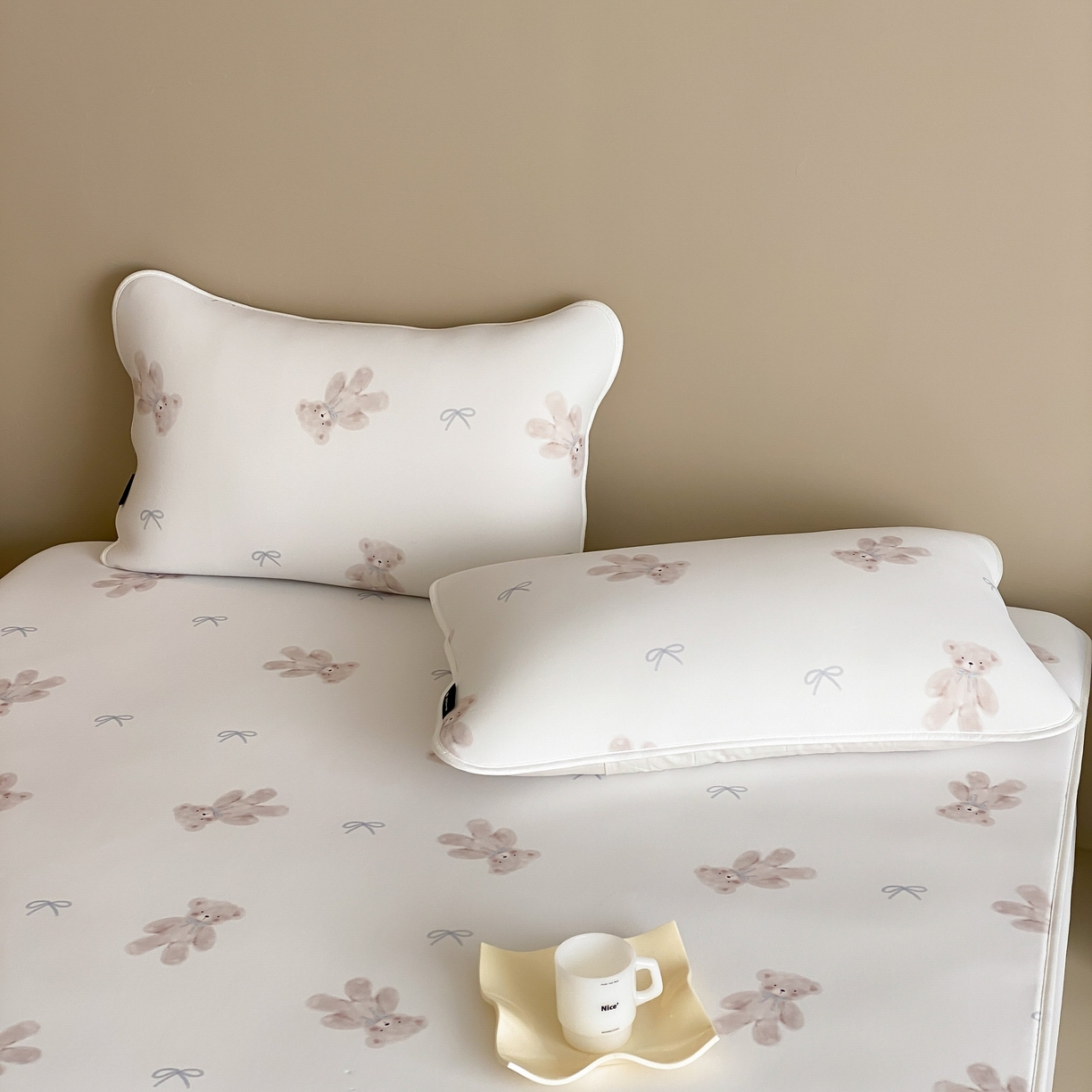 91家纺网 家纺一手货源 找家纺 三味舒屋 2026新款【甜梦派对】印花凉感丝软凉席凉垫（床笠款） 晚安小熊