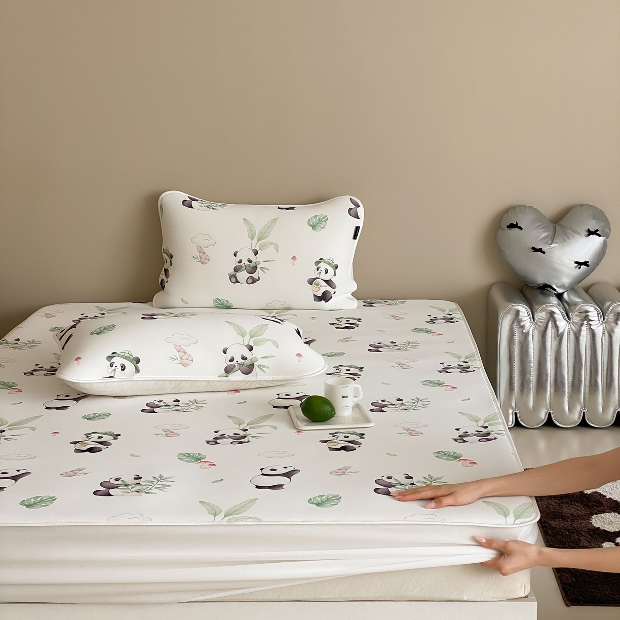 91家纺网 家纺一手货源 找家纺 （总）三味舒屋 2026新款【甜梦派对】印花凉感丝软凉席凉垫（床笠款）