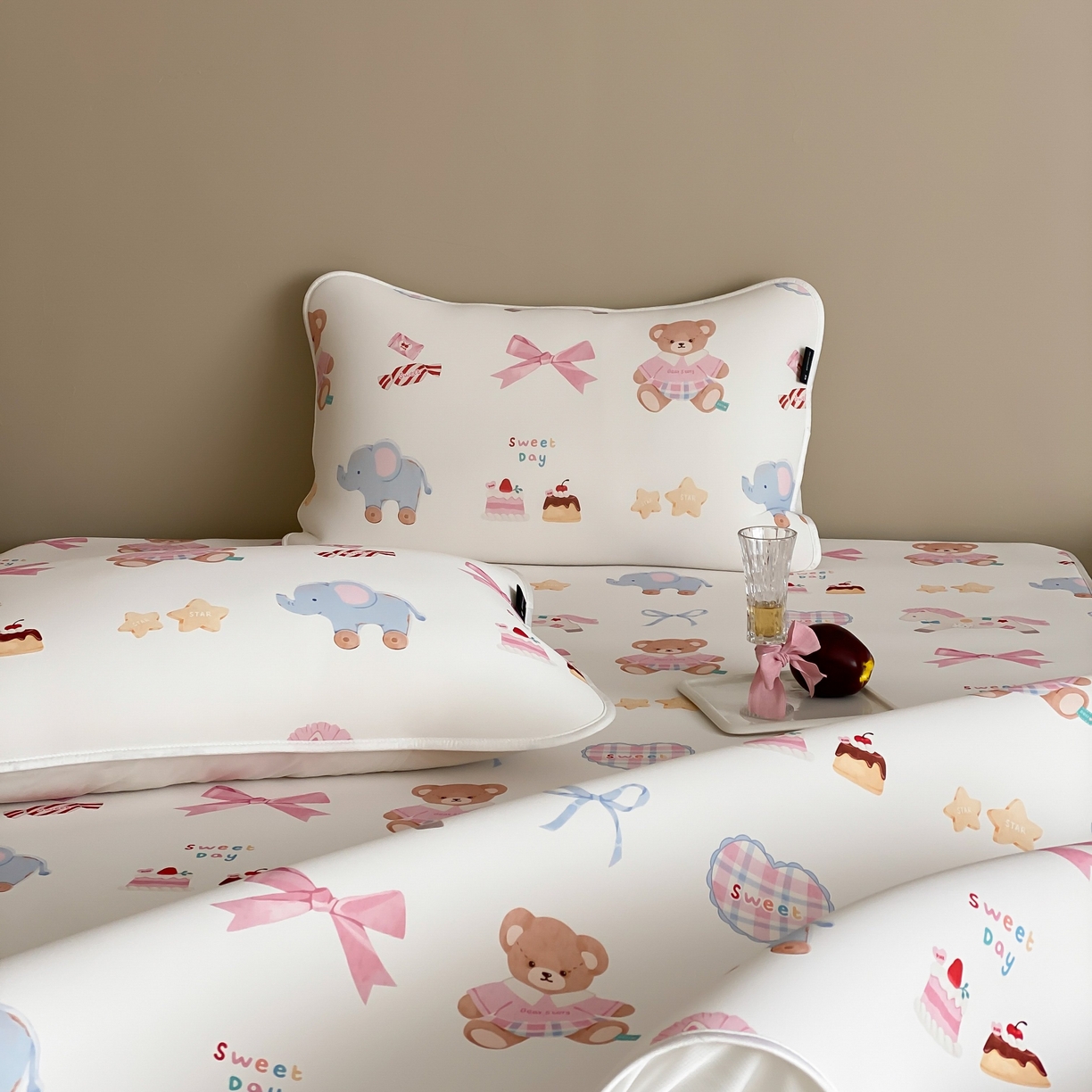 91家纺网 家纺一手货源 找家纺 三味舒屋 2026新款【甜梦派对】印花凉感丝软凉席凉垫（床笠款） 甜心公主