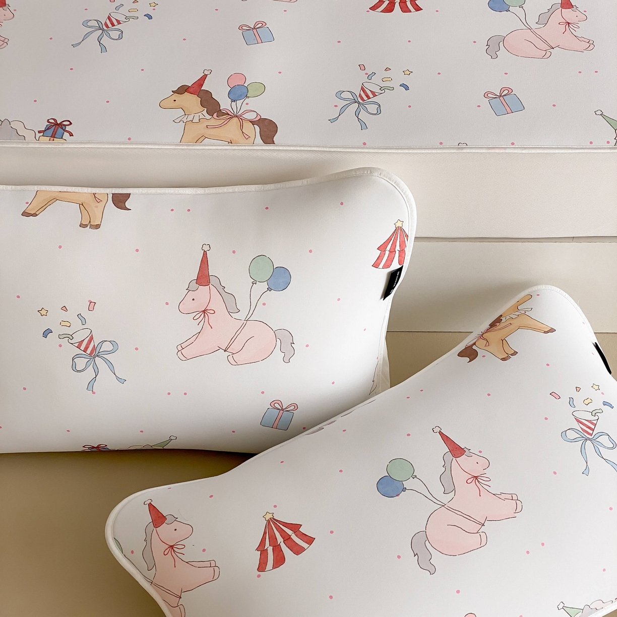 91家纺网 家纺一手货源 找家纺 （总）三味舒屋 2026新款【甜梦派对】印花凉感丝软凉席凉垫（床笠款）