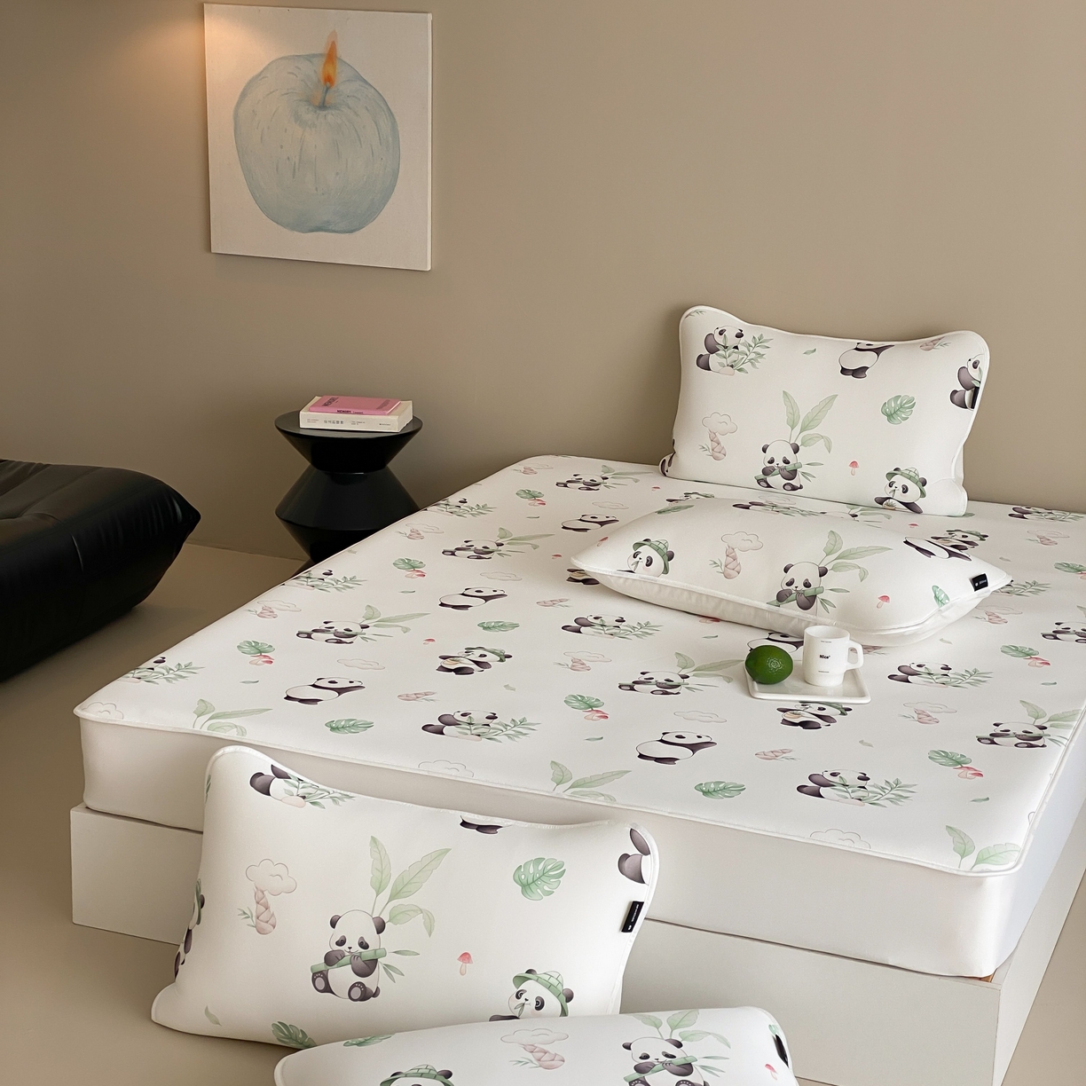 91家纺网 家纺一手货源 找家纺 三味舒屋 2026新款【甜梦派对】印花凉感丝软凉席凉垫（床笠款） 熊猫滚滚