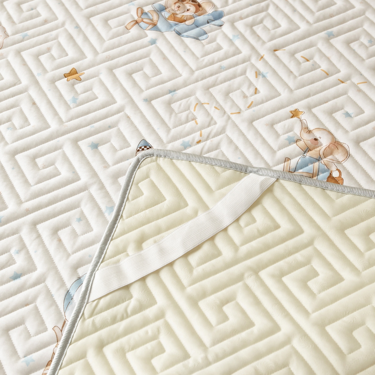 91家纺网 家纺一手货源 找家纺 舒居家纺 2026新款卡通可爱全棉床护垫软床垫垫子-大床图 嘉年华