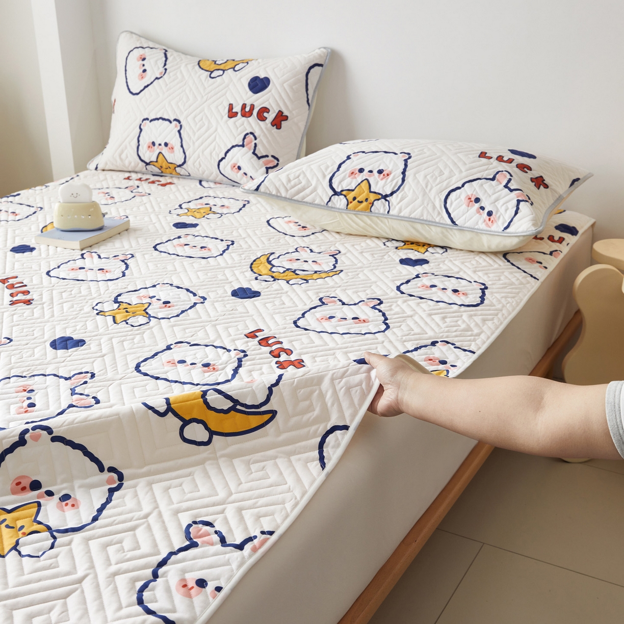 91家纺网 家纺一手货源 找家纺 舒居家纺 2026新款卡通可爱全棉床护垫软床垫垫子-大床图 卡哇伊