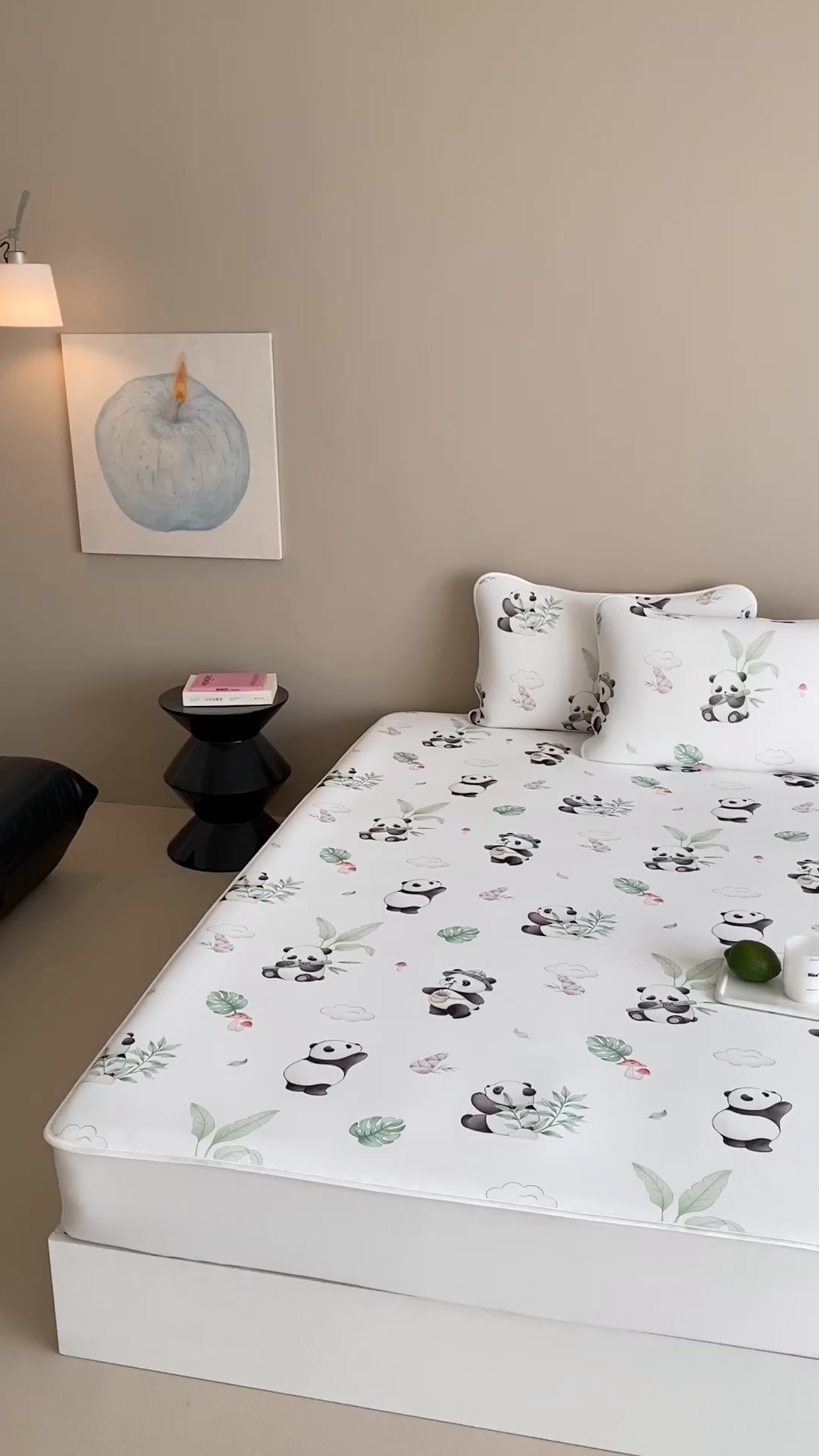 91家纺网 家纺一手货源 找家纺 三味舒屋 2026新款【甜梦派对】印花凉感丝软凉席凉垫（床笠款） 熊猫滚滚