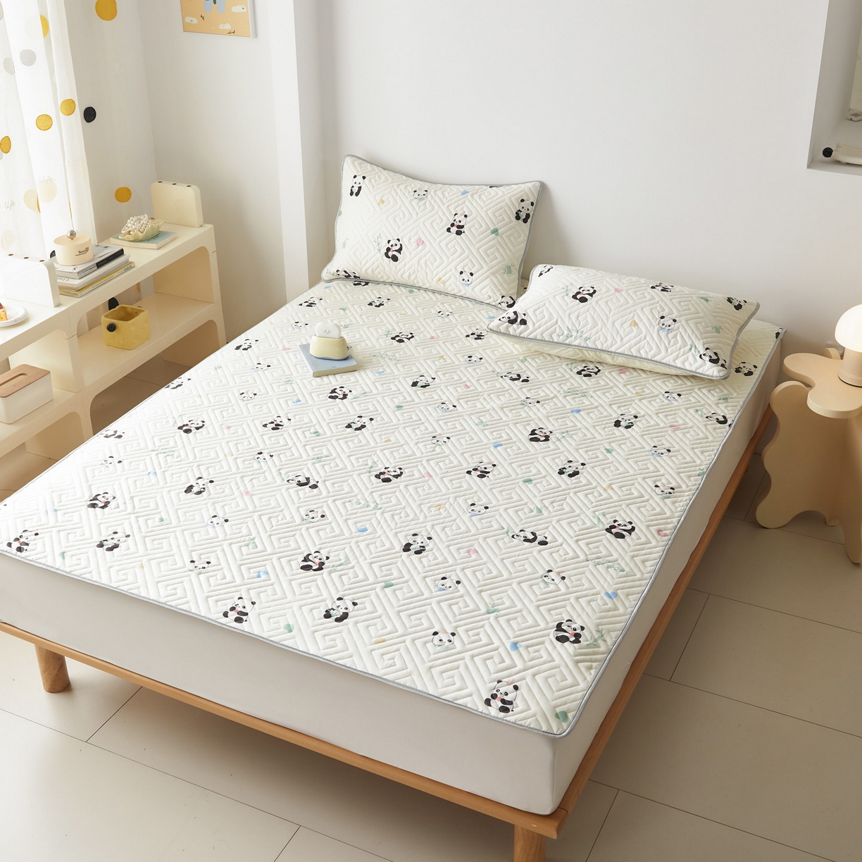 91家纺网 家纺一手货源 找家纺 舒居家纺 2026新款卡通可爱全棉床护垫软床垫垫子-大床图 熊猫彩绘