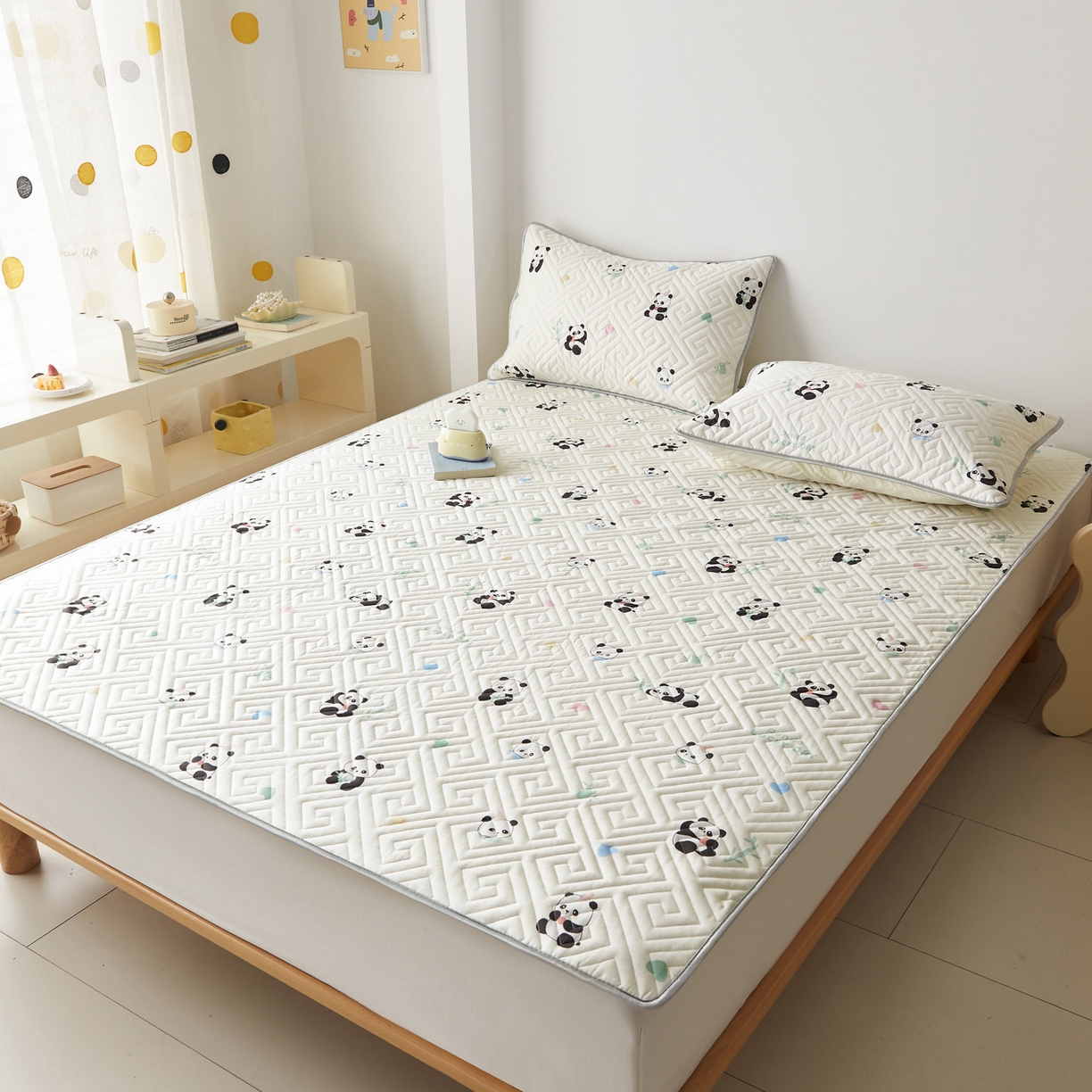 91家纺网 家纺一手货源 找家纺 舒居家纺 2026新款卡通可爱全棉床护垫软床垫垫子-大床图 熊猫彩绘
