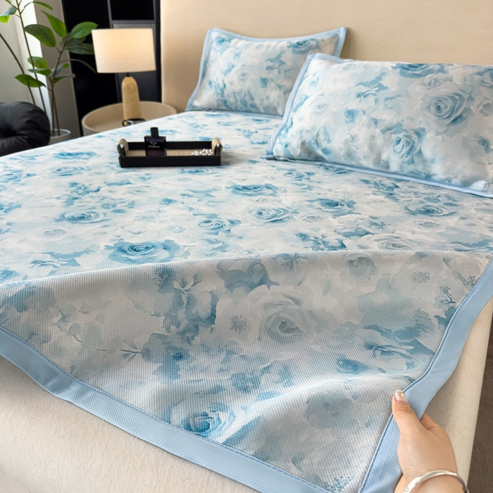 91家纺网 家纺一手货源 找家纺 （总）春寻家纺 2026新款5D印花冰丝席复合三明治款凉席席子