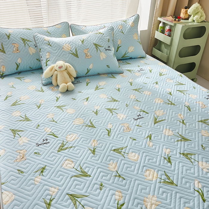 91家纺网 家纺一手货源 找家纺 舒居家纺 2026新款卡通可爱全棉床护垫软床垫垫子-大床图 百合兔-草绿