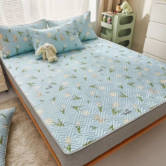 91家纺网 家纺一手货源 找家纺 舒居家纺 2026新款卡通可爱全棉床护垫软床垫垫子-大床图 百合兔-草绿