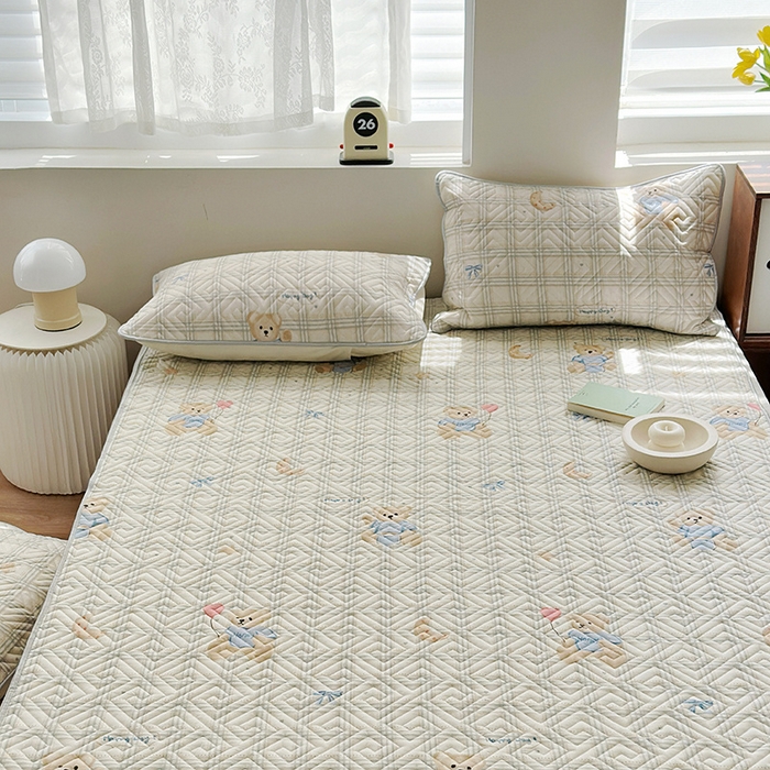 91家纺网 家纺一手货源 找家纺 舒居家纺 2026新款卡通可爱全棉床护垫软床垫垫子-大床图 浮云初梦