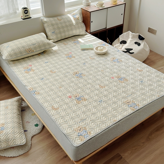 91家纺网 家纺一手货源 找家纺 舒居家纺 2026新款卡通可爱全棉床护垫软床垫垫子-大床图 浮云初梦