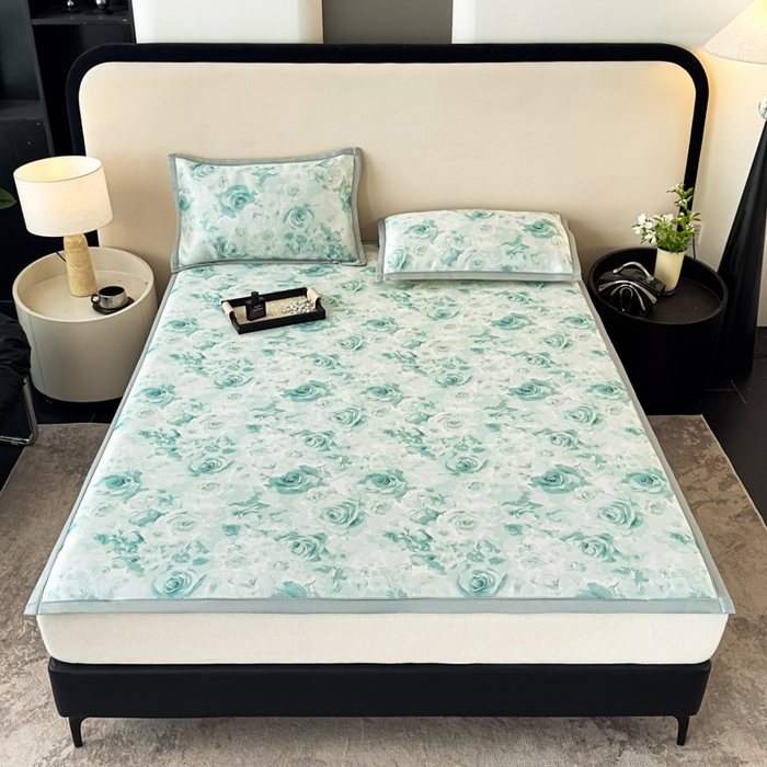 91家纺网 家纺一手货源 找家纺 春寻家纺 2026新款5D印花冰丝席复合三明治款凉席席子 青风花影