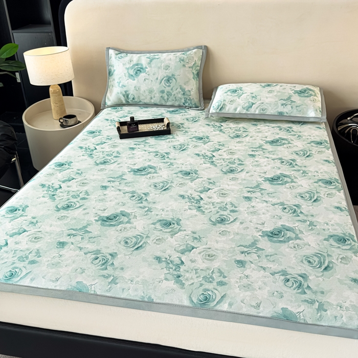 91家纺网 家纺一手货源 找家纺 春寻家纺 2026新款5D印花冰丝席复合三明治款凉席席子 青风花影