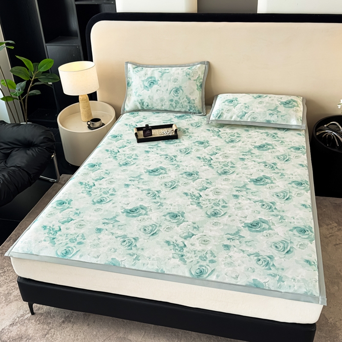 91家纺网 家纺一手货源 找家纺 春寻家纺 2026新款5D印花冰丝席复合三明治款凉席席子 青风花影