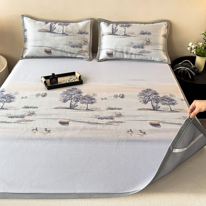 91家纺网 家纺一手货源 找家纺 春寻家纺 2026新款5D印花冰丝席复合三明治款凉席席子 水墨江南