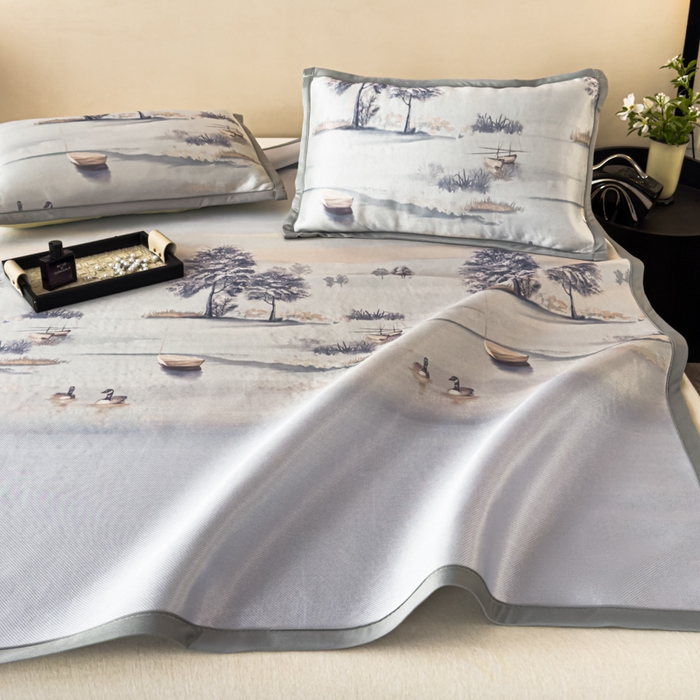 91家纺网 家纺一手货源 找家纺 春寻家纺 2026新款5D印花冰丝席复合三明治款凉席席子 水墨江南