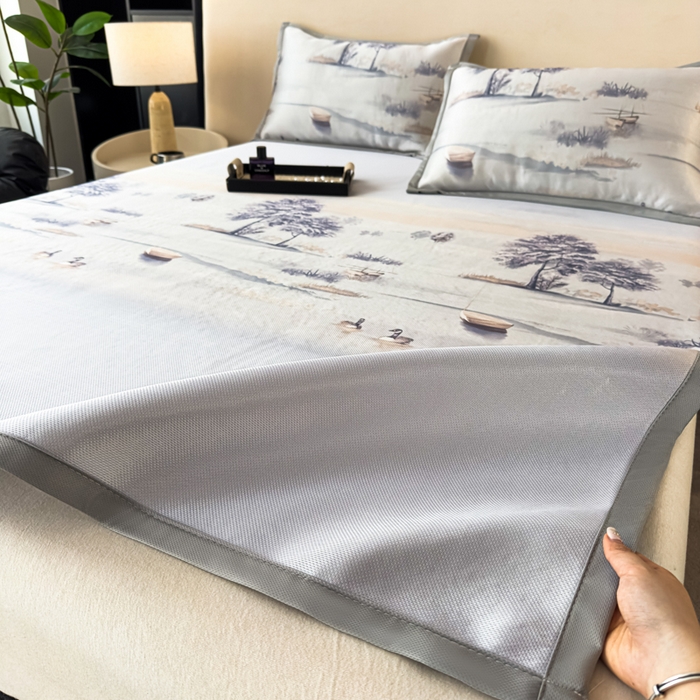 91家纺网 家纺一手货源 找家纺 春寻家纺 2026新款5D印花冰丝席复合三明治款凉席席子 水墨江南