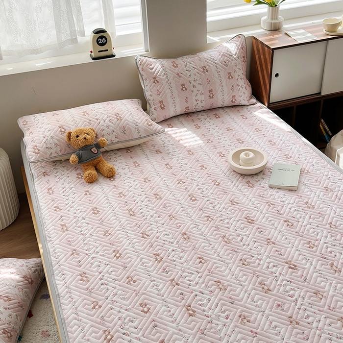 91家纺网 家纺一手货源 找家纺 舒居家纺 2026新款卡通可爱全棉床护垫软床垫垫子-大床图 唐顿庄园