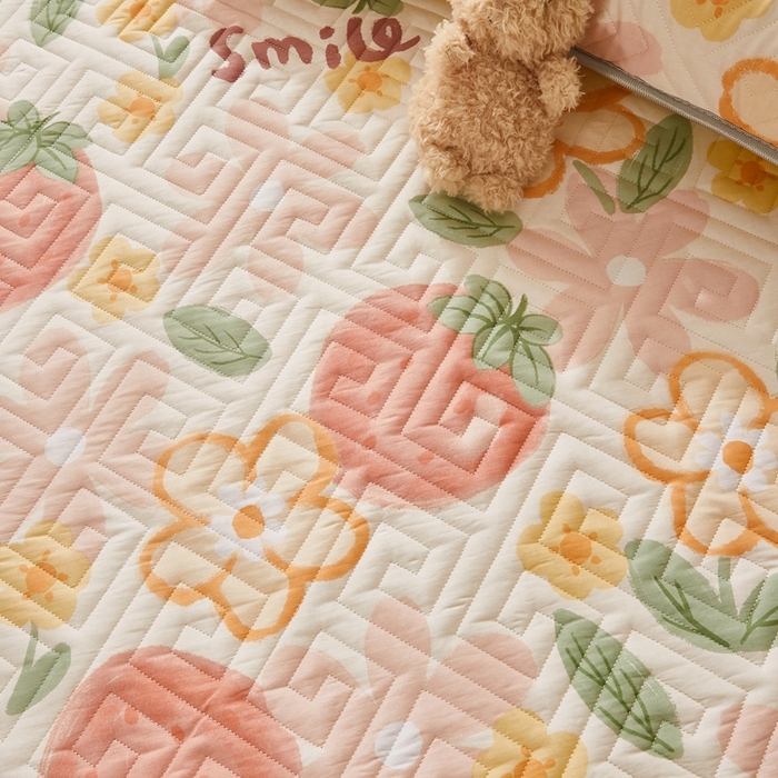 91家纺网 家纺一手货源 找家纺 舒居家纺 2026新款卡通可爱全棉床护垫软床垫垫子-大床图 微笑草莓