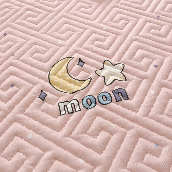 91家纺网 家纺一手货源 找家纺 舒居家纺 2026新款卡通可爱全棉床护垫软床垫垫子-大床图 月之心-粉