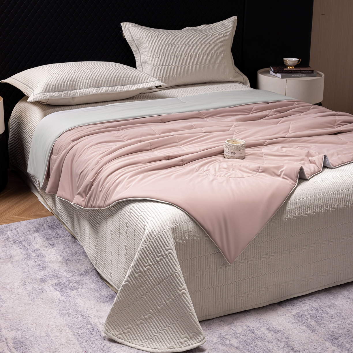 91家纺网 家纺一手货源 找家纺 丽卡家纺 2026新款冰萃锦氨零度凉感夏被空调被夏凉被 粉色