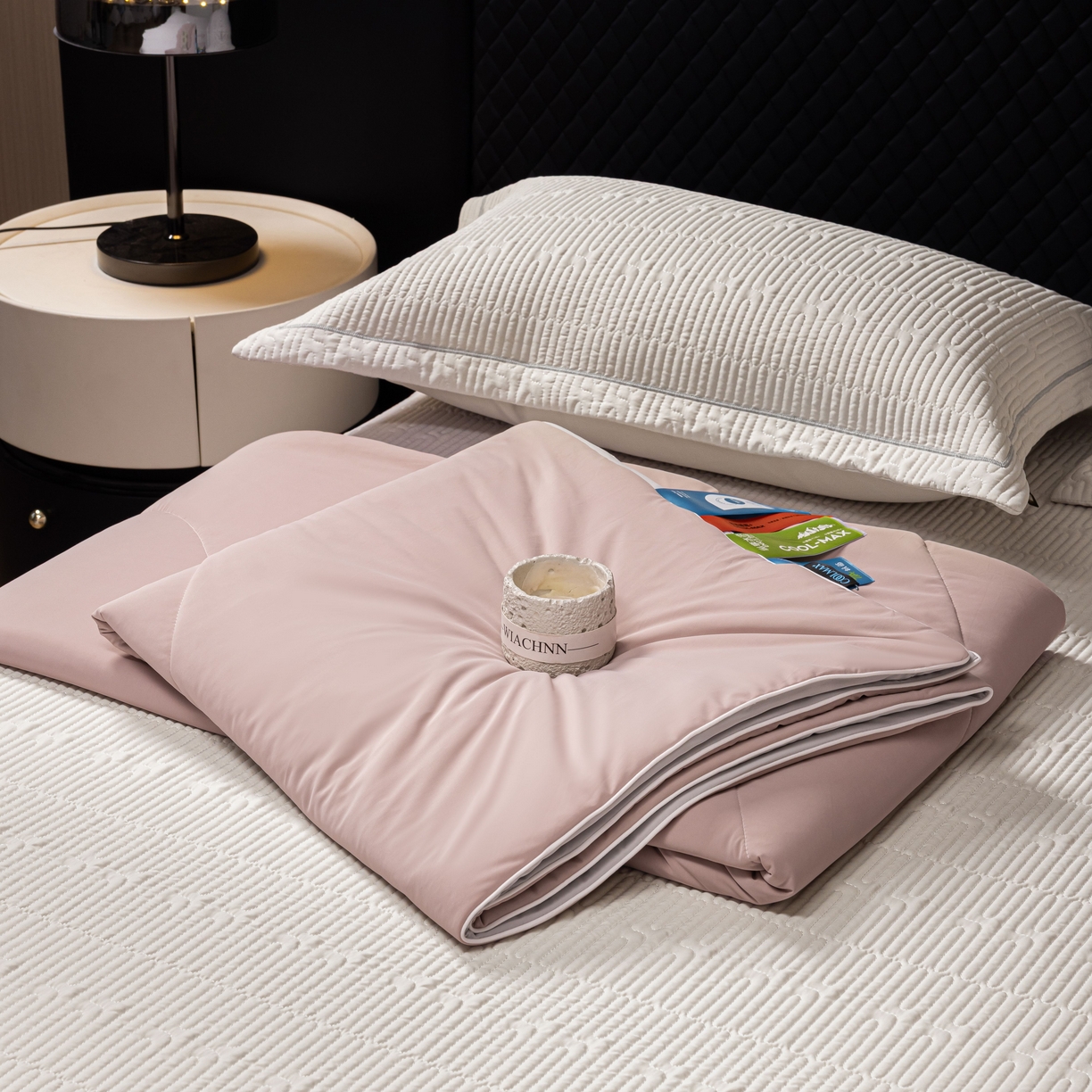 91家纺网 家纺一手货源 找家纺 丽卡家纺 2026新款冰萃锦氨零度凉感夏被空调被夏凉被 粉色