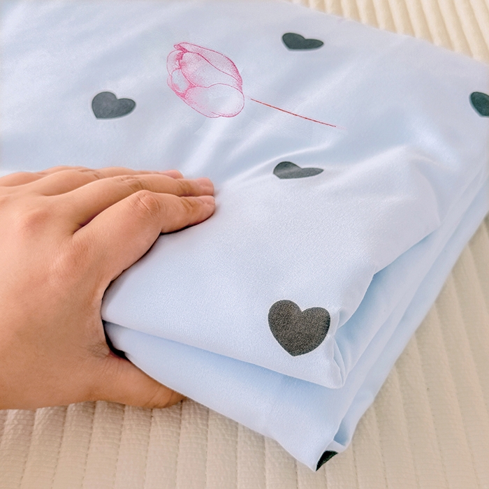 91家纺网 家纺一手货源 找家纺 家贝爱 2026新款云感棉单被套被套单件 爱心玫瑰