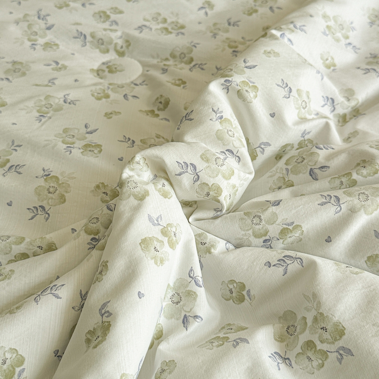 91家纺网 家纺一手货源 找家纺 星光耀 2026新款A类凉感天丝棉夏被床盖四件套 绿萝