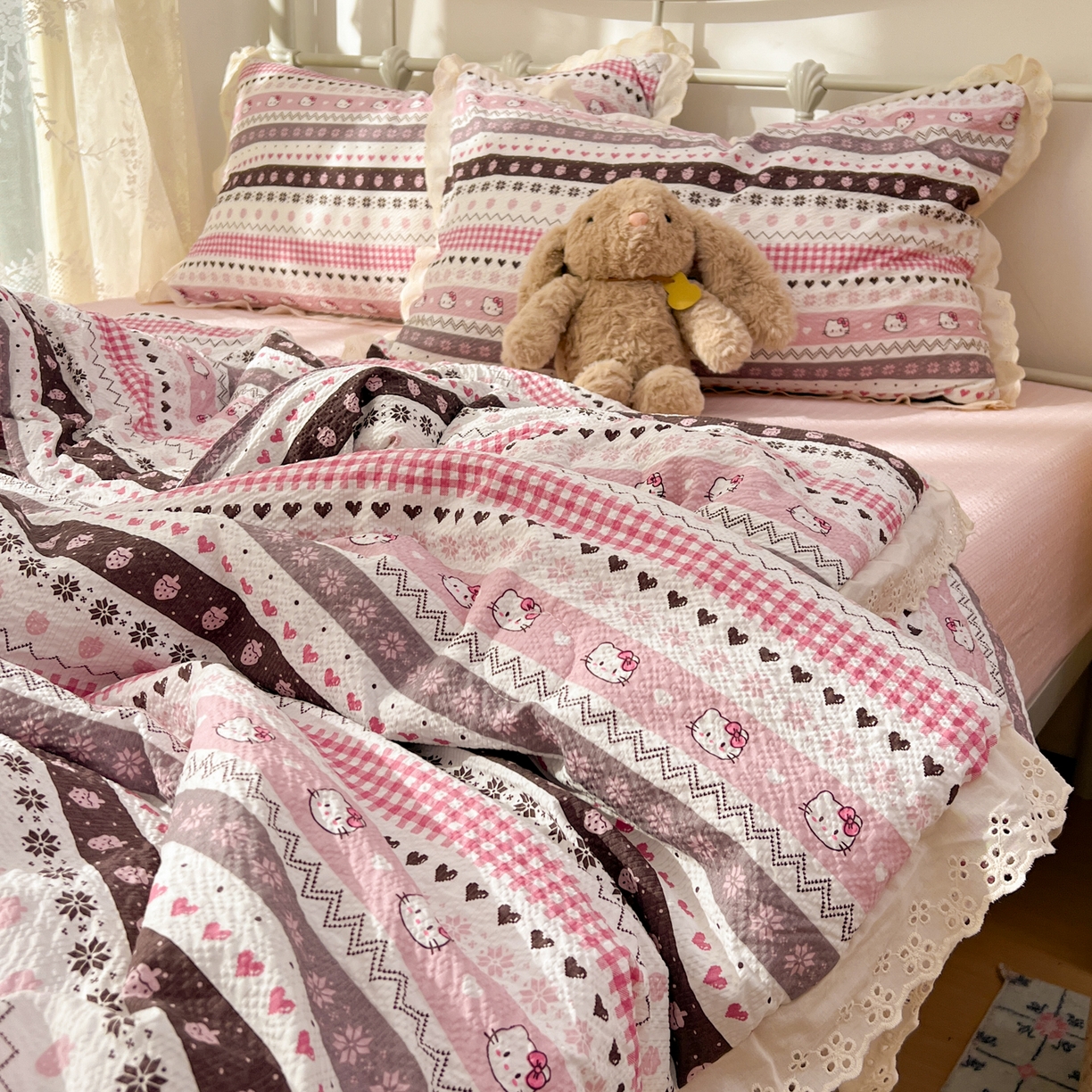 91家纺网 家纺一手货源 找家纺 欣宜家纺 2026新款A类全棉花边泡芙棉夏被夏凉被 猫咪粉