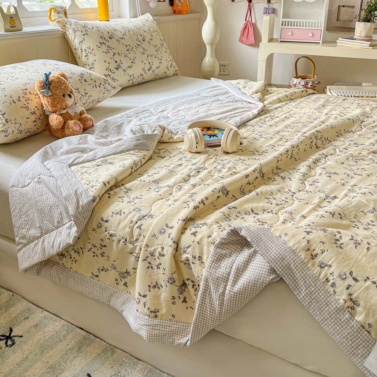 91家纺网 家纺一手货源 找家纺 欣宜家纺 2026新款A类水洗棉棉花夏被夏凉被 玫瑰灰