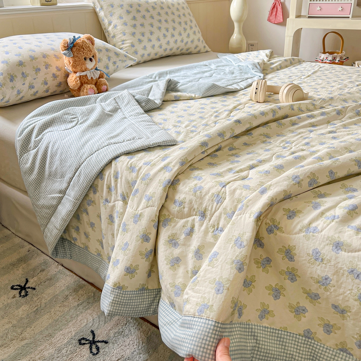 91家纺网 家纺一手货源 找家纺 欣宜家纺 2026新款A类水洗棉棉花夏被夏凉被 碎花蓝