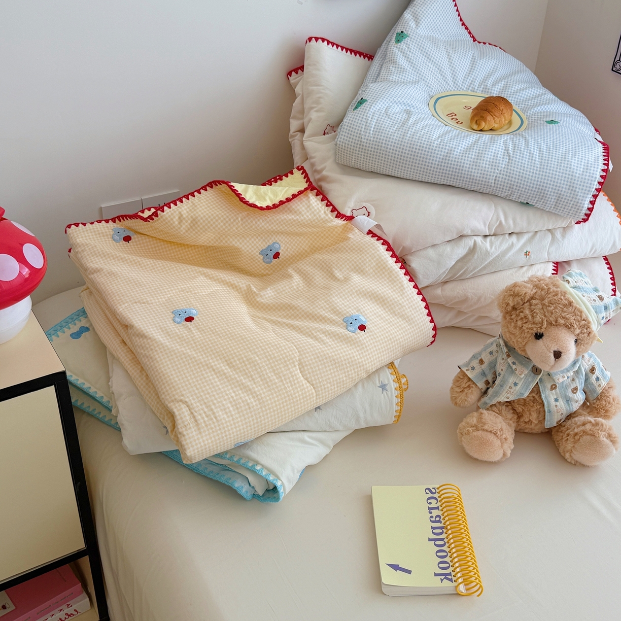 91家纺网 家纺一手货源 找家纺 （总）顾里家纺 2026新款韩风刺绣云朵棉夏被夏凉被空调被