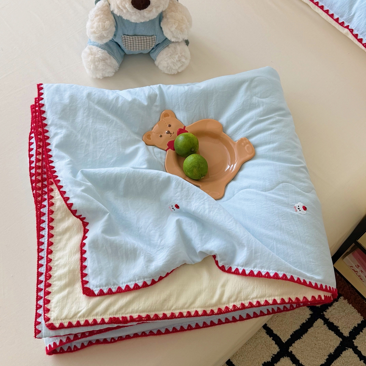 91家纺网 家纺一手货源 找家纺 顾里家纺 2026新款韩风刺绣云朵棉夏被夏凉被空调被 泡泡狗