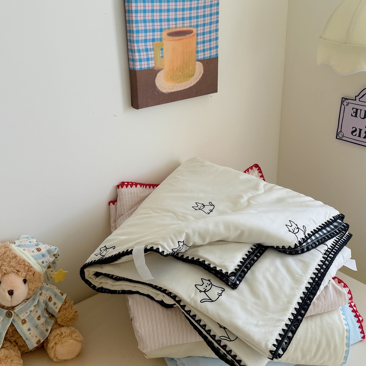 91家纺网 家纺一手货源 找家纺 顾里家纺 2026新款韩风刺绣云朵棉夏被夏凉被空调被 组合图仅做展示不可下单