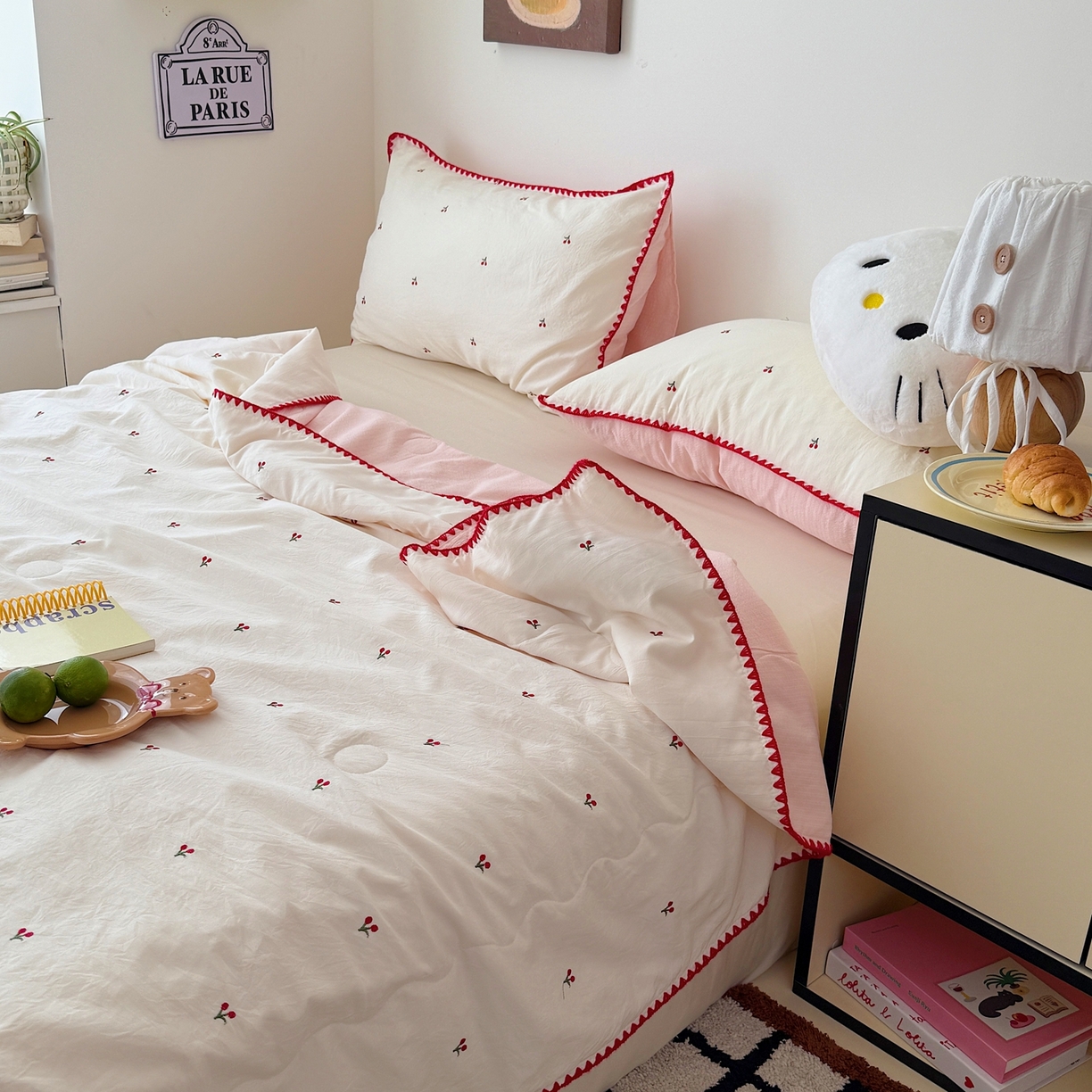 91家纺网 家纺一手货源 找家纺 顾里家纺 2026新款韩风刺绣云朵棉夏被夏凉被空调被 ins樱桃