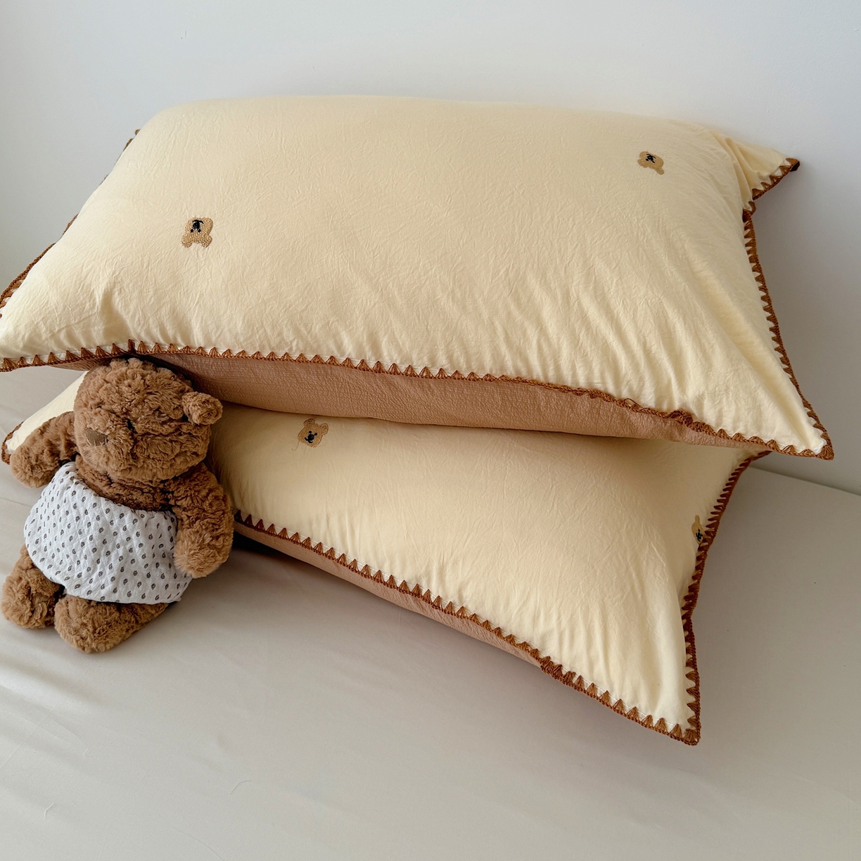 91家纺网 家纺一手货源 找家纺 顾里家纺 2026新款韩风刺绣云朵棉夏被夏凉被空调被 ins棕熊