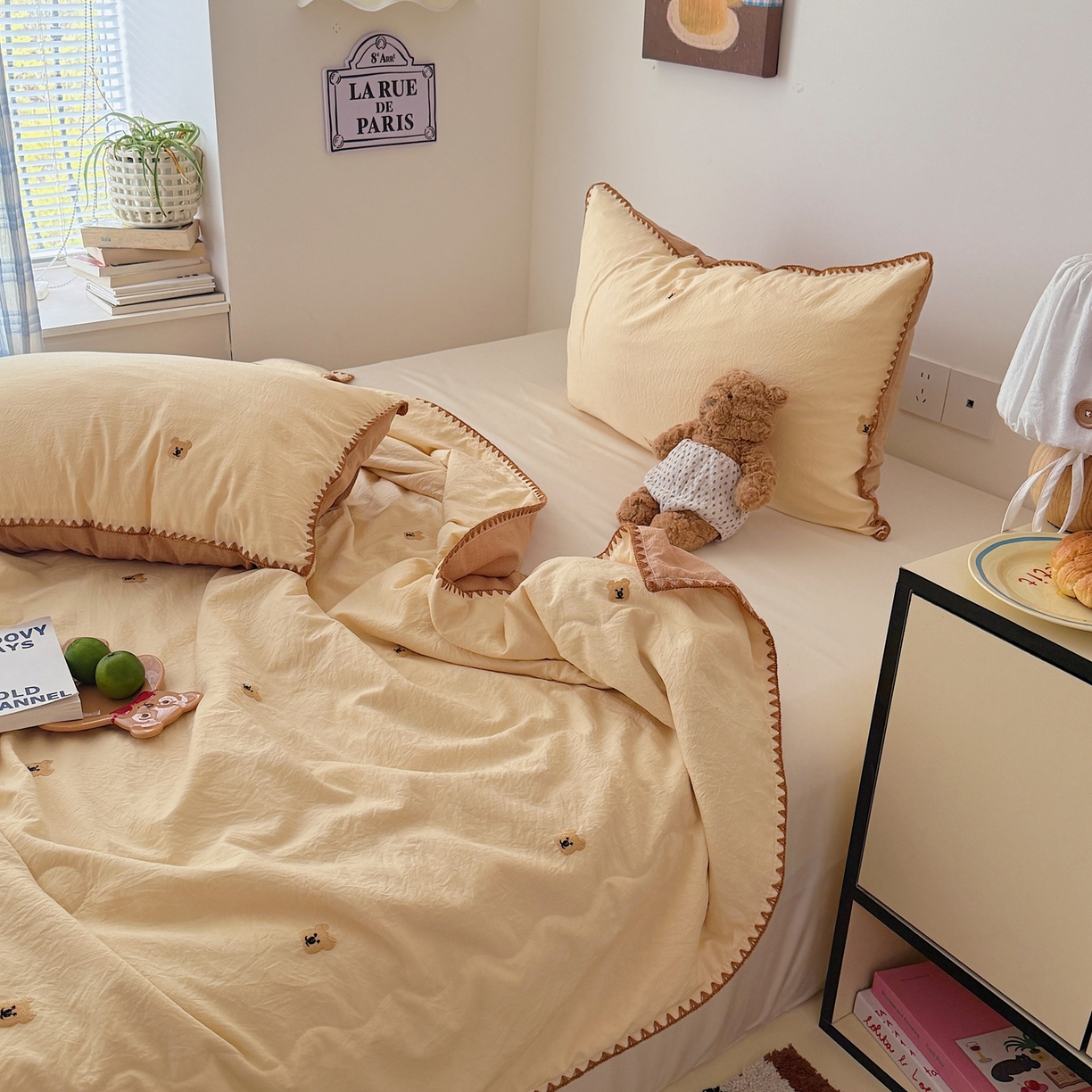 91家纺网 家纺一手货源 找家纺 顾里家纺 2026新款韩风刺绣云朵棉夏被夏凉被空调被 ins棕熊