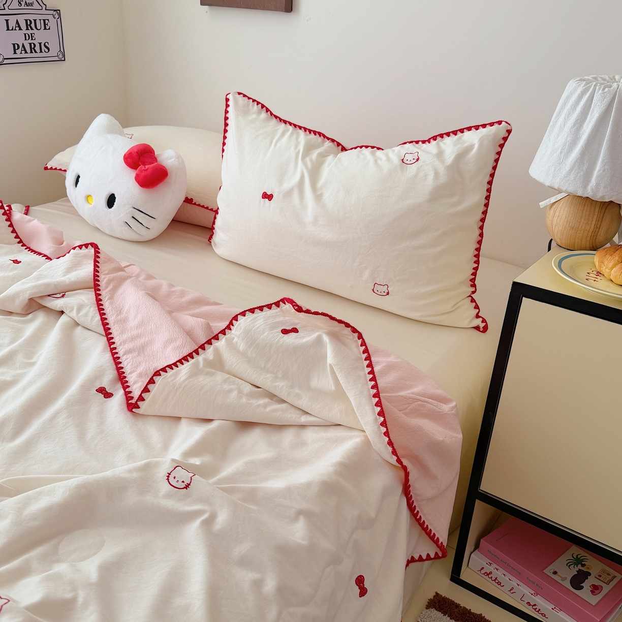 91家纺网 家纺一手货源 找家纺 顾里家纺 2026新款韩风刺绣云朵棉夏被夏凉被空调被 贝拉猫咪