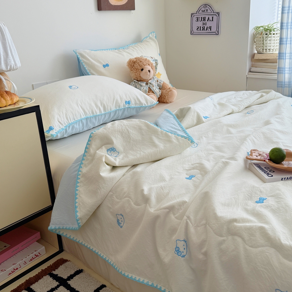 91家纺网 家纺一手货源 找家纺 顾里家纺 2026新款韩风刺绣云朵棉夏被夏凉被空调被 蓝线条猫