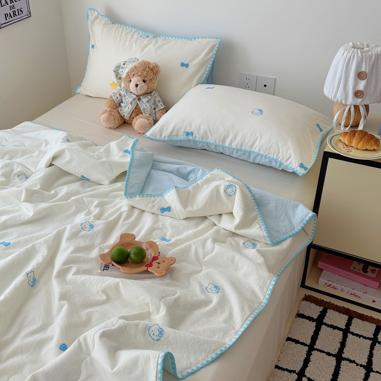 91家纺网 家纺一手货源 找家纺 顾里家纺 2026新款韩风刺绣云朵棉夏被夏凉被空调被 蓝线条猫