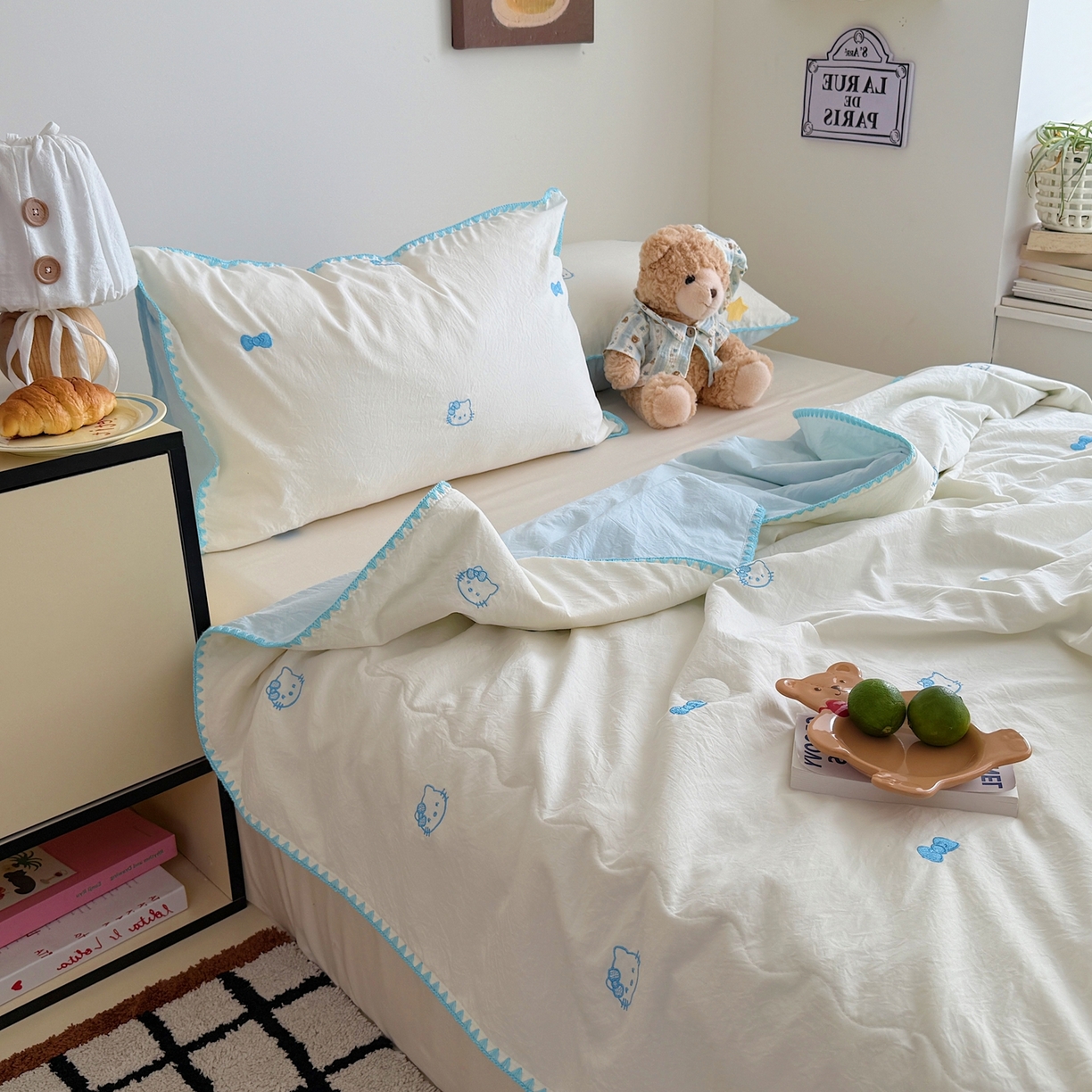 91家纺网 家纺一手货源 找家纺 顾里家纺 2026新款韩风刺绣云朵棉夏被夏凉被空调被 蓝线条猫