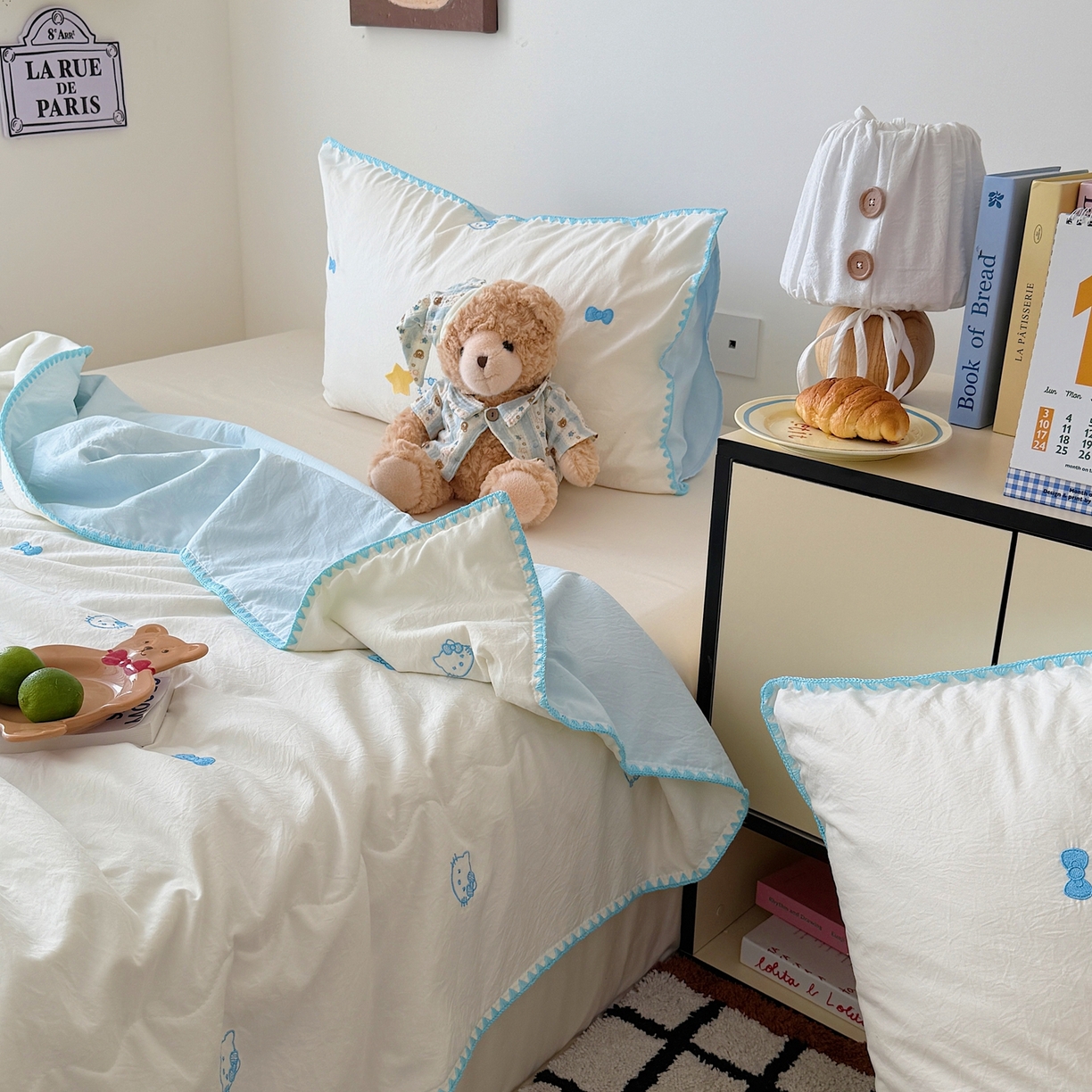 91家纺网 家纺一手货源 找家纺 顾里家纺 2026新款韩风刺绣云朵棉夏被夏凉被空调被 蓝线条猫