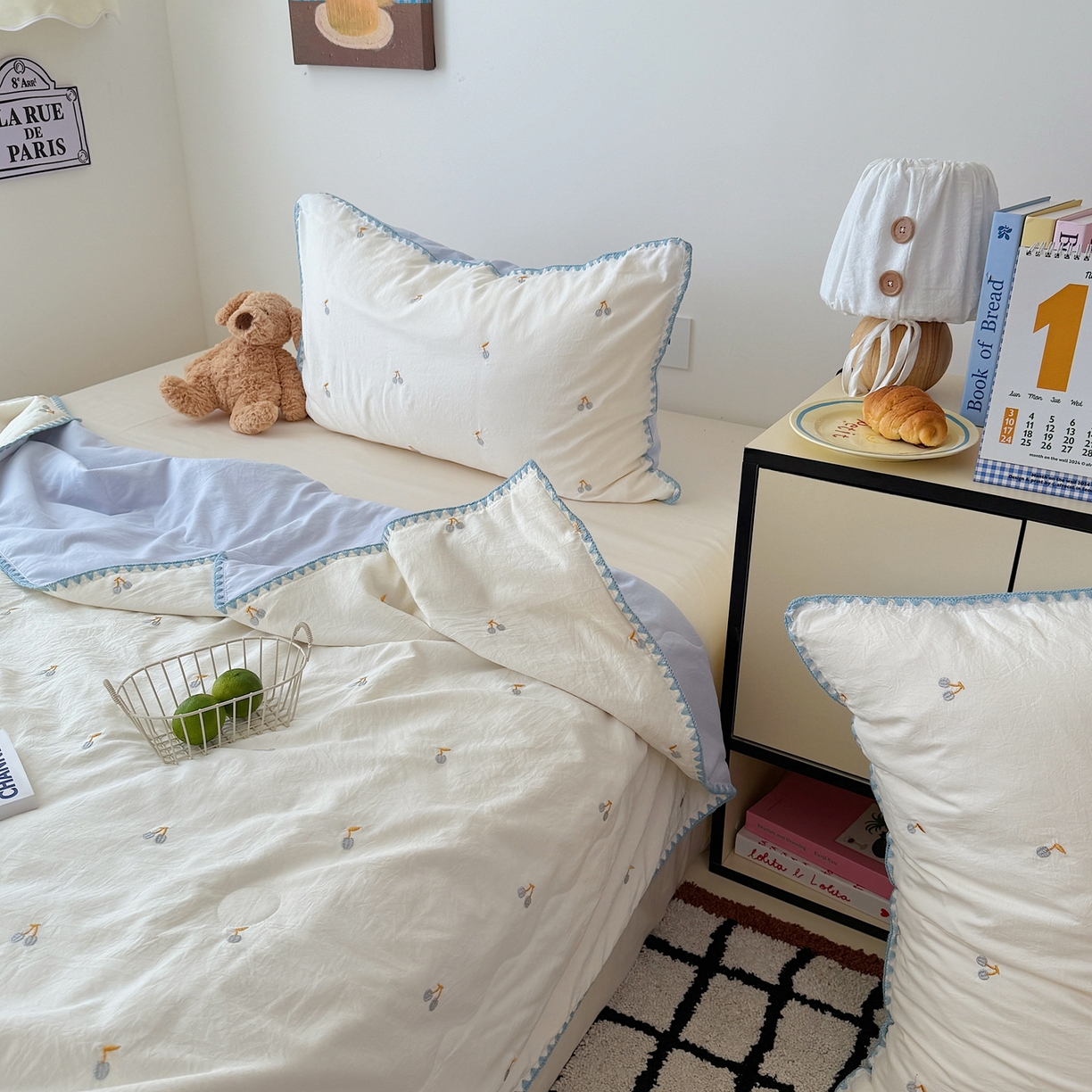 91家纺网 家纺一手货源 找家纺 顾里家纺 2026新款韩风刺绣云朵棉夏被夏凉被空调被 蓝樱桃