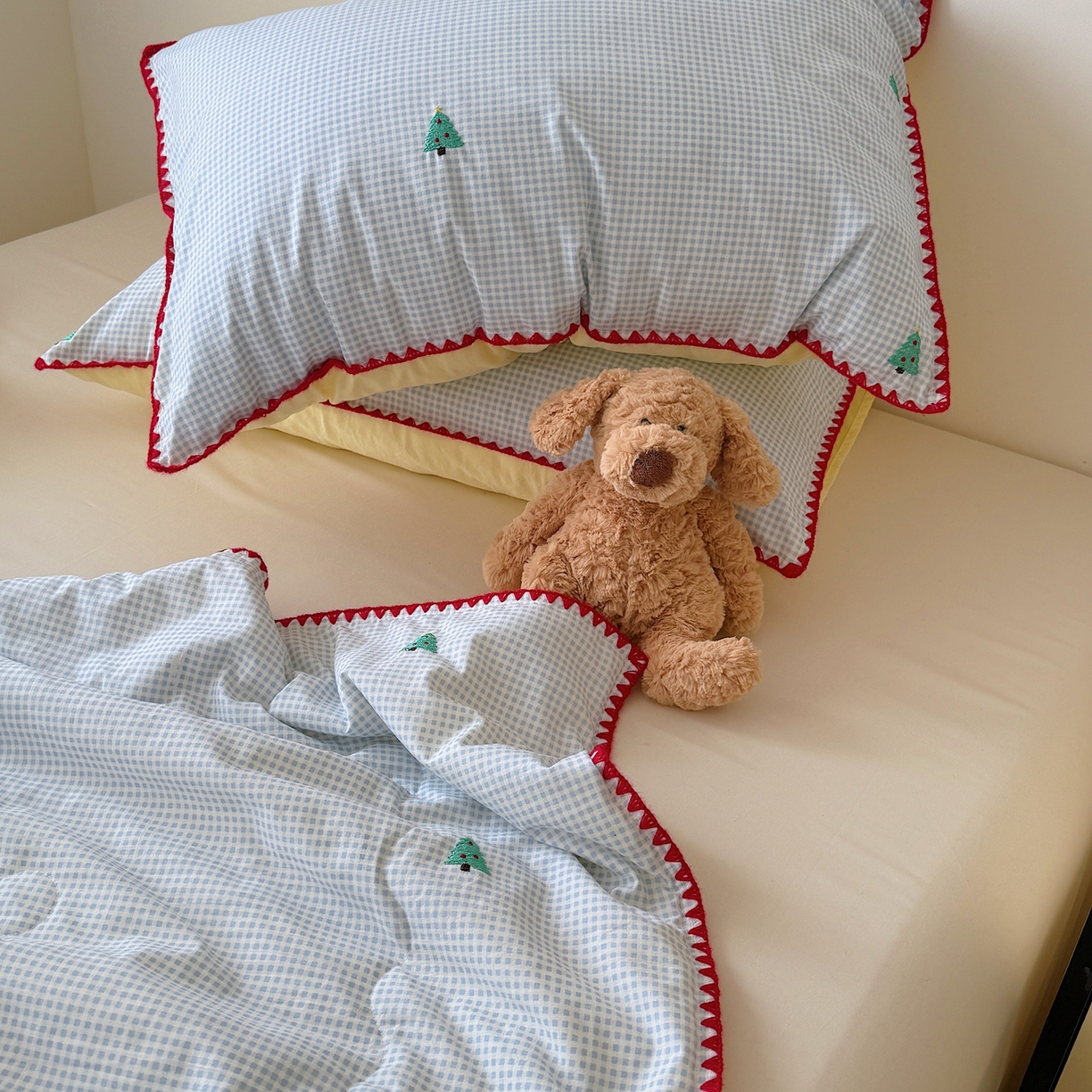 91家纺网 家纺一手货源 找家纺 顾里家纺 2026新款韩风刺绣云朵棉夏被夏凉被空调被 圣诞树