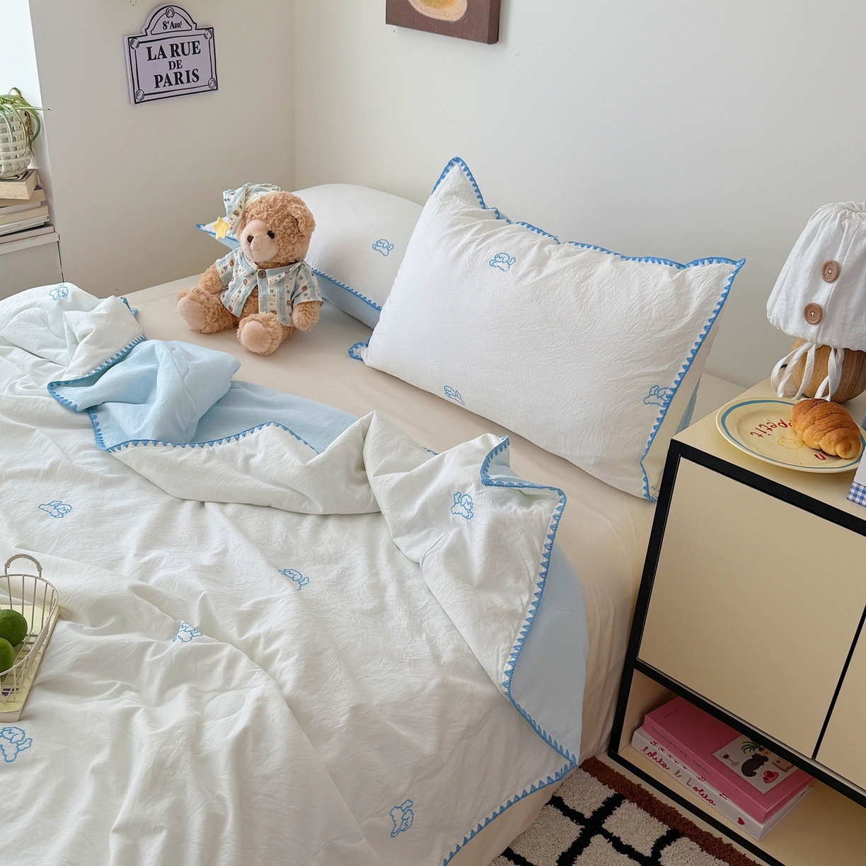 91家纺网 家纺一手货源 找家纺 顾里家纺 2026新款韩风刺绣云朵棉夏被夏凉被空调被 线条狗